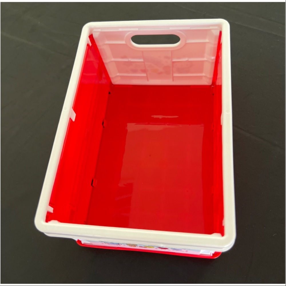 Collapsible Hello Kitty Storage Box - Picture 2 of 4